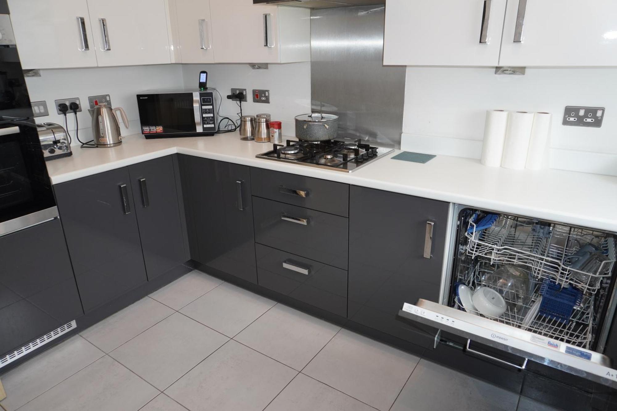 Luxury Rooms - Pick A Room - Free Parking & Kitchen Access, Near Etihad Stadium, The Coop Live & Piccadilly Station, Manchester Bagian luar foto