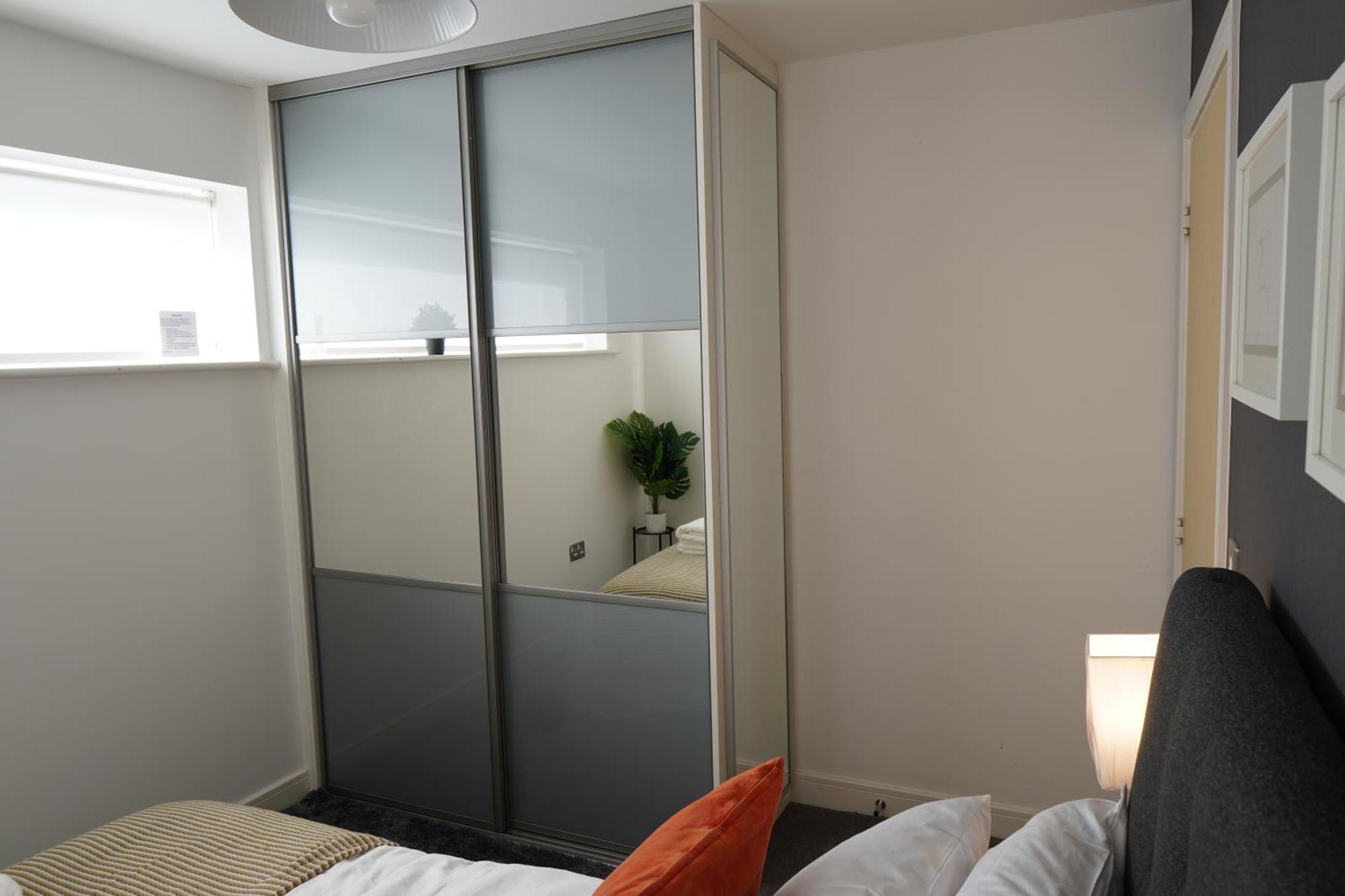 Luxury Rooms - Pick A Room - Free Parking & Kitchen Access, Near Etihad Stadium, The Coop Live & Piccadilly Station, Manchester Bagian luar foto