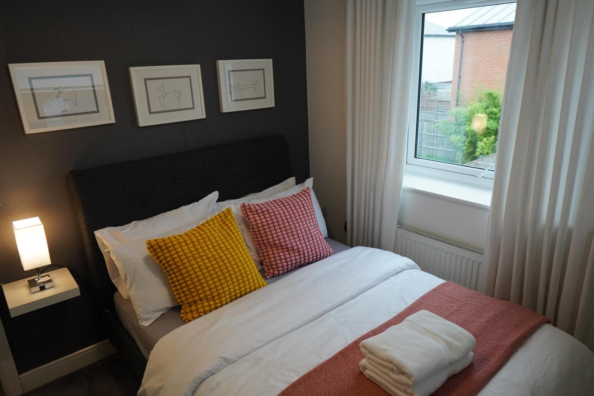 Luxury Rooms - Pick A Room - Free Parking & Kitchen Access, Near Etihad Stadium, The Coop Live & Piccadilly Station, Manchester Bagian luar foto