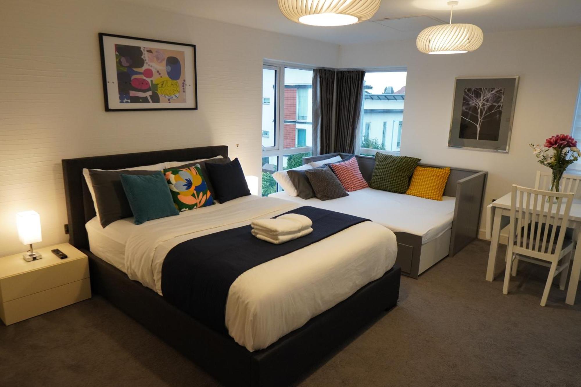 Luxury Rooms - Pick A Room - Free Parking & Kitchen Access, Near Etihad Stadium, The Coop Live & Piccadilly Station, Manchester Bagian luar foto