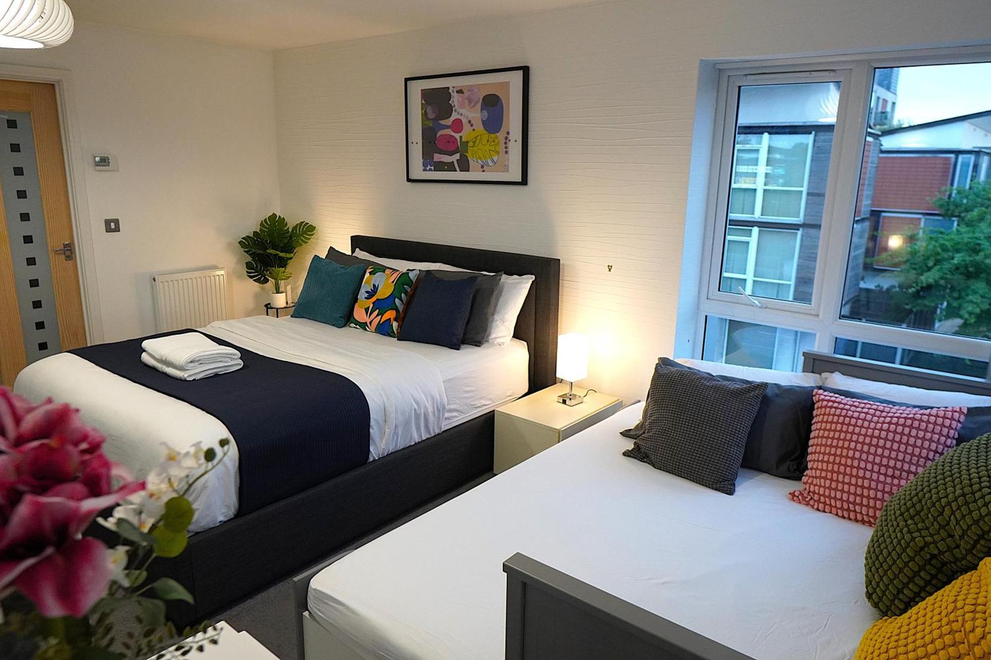 Luxury Rooms - Pick A Room - Free Parking & Kitchen Access, Near Etihad Stadium, The Coop Live & Piccadilly Station, Manchester Bagian luar foto