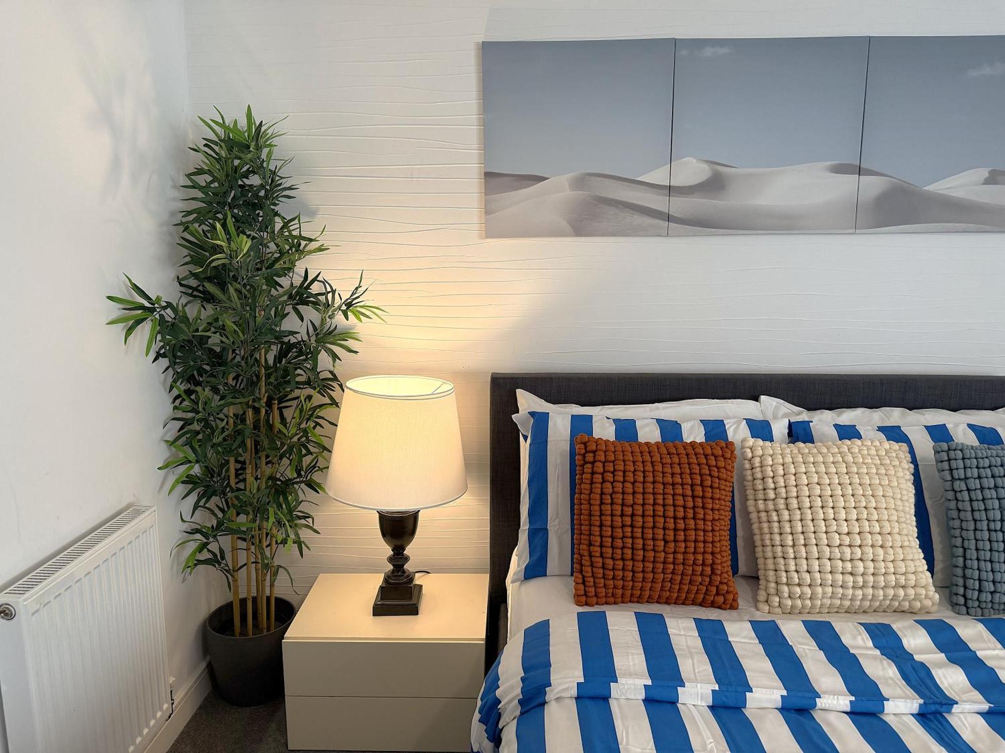 Luxury Rooms - Pick A Room - Free Parking & Kitchen Access, Near Etihad Stadium, The Coop Live & Piccadilly Station, Manchester Bagian luar foto