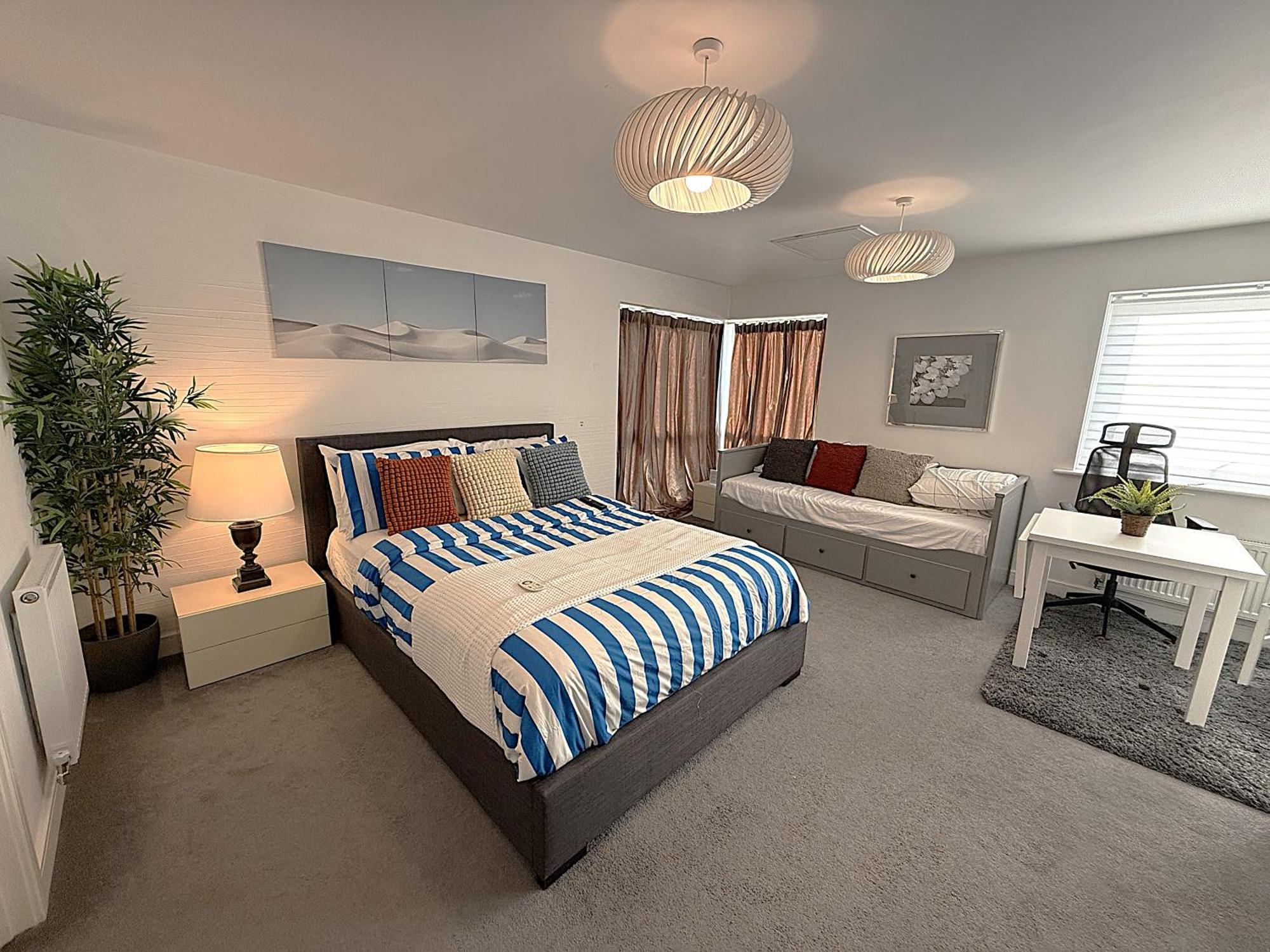 Luxury Rooms - Pick A Room - Free Parking & Kitchen Access, Near Etihad Stadium, The Coop Live & Piccadilly Station, Manchester Bagian luar foto